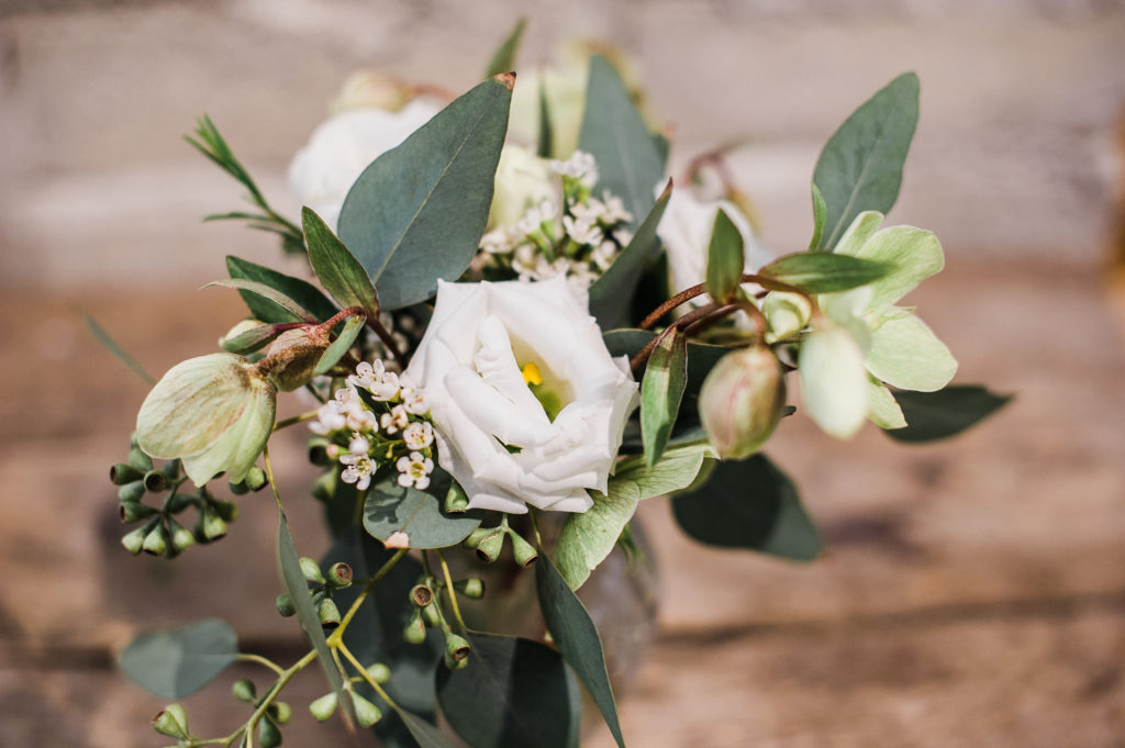 Babys Breath Alternatives - White double petalled lisianthus